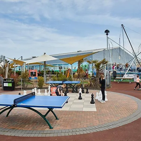 Nirvana Coastal Retreat * Cayton